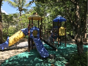 Children’s play area – outdoor