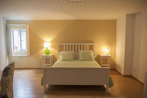 2 bedrooms, iron/ironing board, travel crib, free WiFi