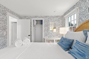 3 bedrooms, iron/ironing board, free WiFi, bed sheets - Completely Renovated Home in Family Friendly Neighborhood with Private Deck and Patio (Eastham)