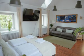 2 soverom, strykejern/-brett, wi-fi (inkludert) og sengetøy