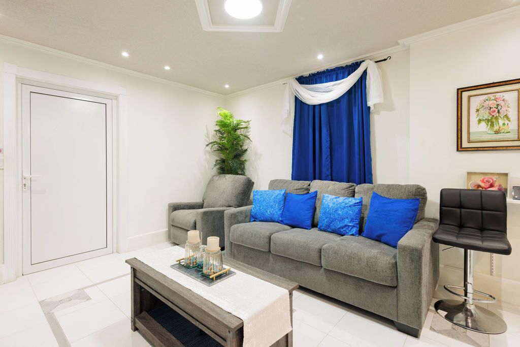 Smart TV, DVD player