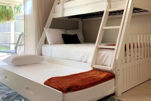 2 Schlafzimmer, Bügeleisen/Bügelbrett, Reisekinderbett, kostenloses WLAN