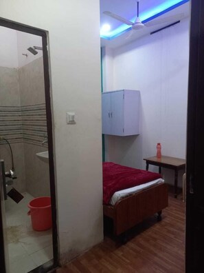 Free WiFi - Tridev PG Residency (Varanasi)