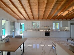 House, Smoking