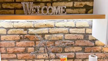 Studio, Smoking | 1 bedroom, desk