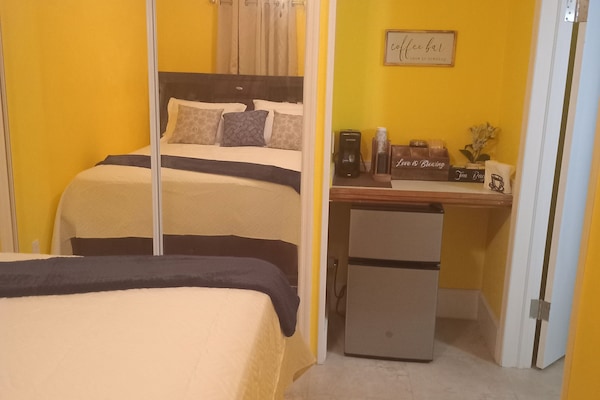 1 sovrum, strykjärn/strykbräda, wi-fi och sängkläder