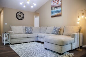 Smart-tv och eldstad