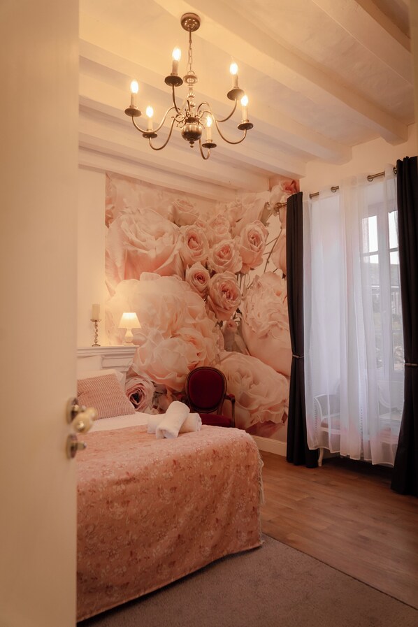 1 室のベッドルーム、アイロン / アイロン台、WiFi、ベッドシーツ