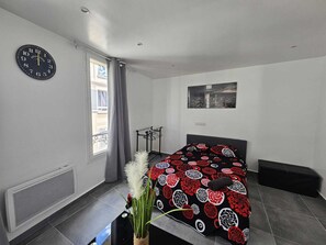 1 habitación, wifi y ropa de cama 