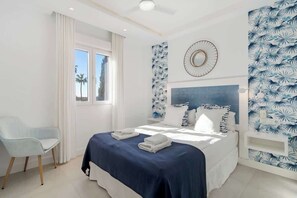 2 slaapkamers, een strijkplank/strijkijzer, reisbedje, gratis wifi