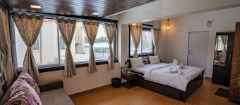 Have fun with the whole family at this Stylish 4 Bedroom private pool Villa