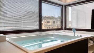 Queen Suite Elea | Vue de la chambre