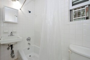 Appartement, 1 chambre, vue ville | Salle de bain
