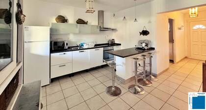 Villa nepita - 1bed - swimming pool - air conditioning - walking distance to the beach