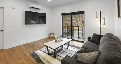 Luxury Views, Affordable Stay A306