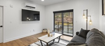 Luxury Views, Affordable Stay A306