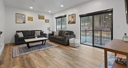 Affordable Luxury With Views! A305