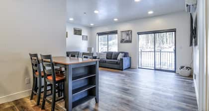 Affordable Luxury With Views! A305