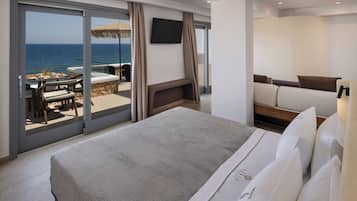 Grand Triple Room, Sea View | In-room safe, blackout drapes, soundproofing, iron/ironing board