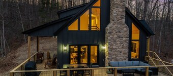 Pilotview Hollow - *NEW* Luxury Nelson Co Retreat