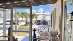 Interior - WAKE UP TO AN OCEANVIEW (Key Largo)