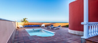 Villa Atlantica - Cliffside Retreat