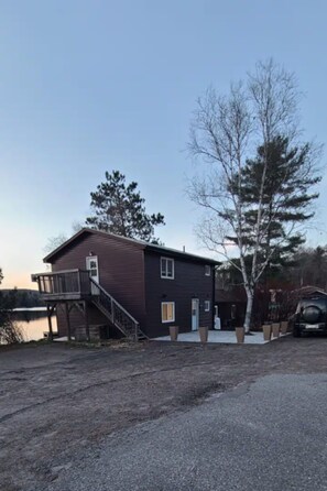 Exterior - Deluxe waterfront
 (Minden)