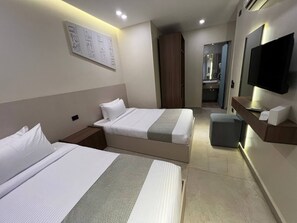 Soundproofing, iron/ironing board, free WiFi - Pyramids Island (Giza)