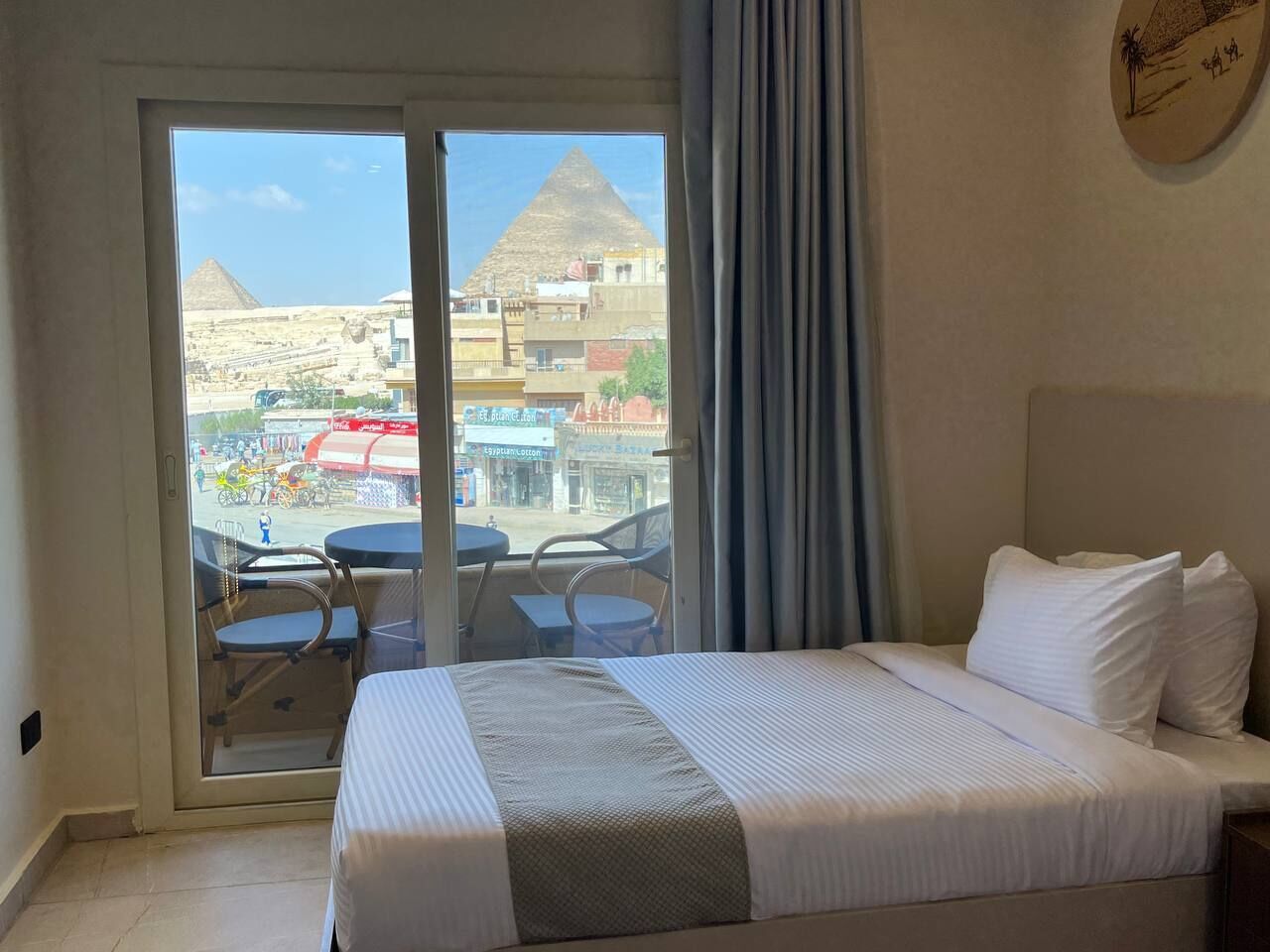 Foto - Pyramids Island