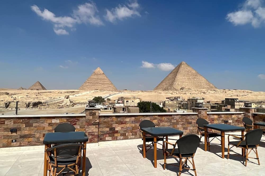 Pyramids Island