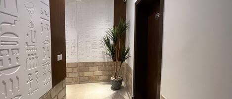 Quầy tiếp tân