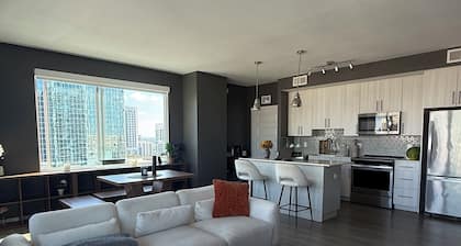 Luxury Downtown Retreat with Breathtaking City & Lake Views