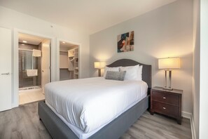Appartement Deluxe, cuisine, vue cour intérieure