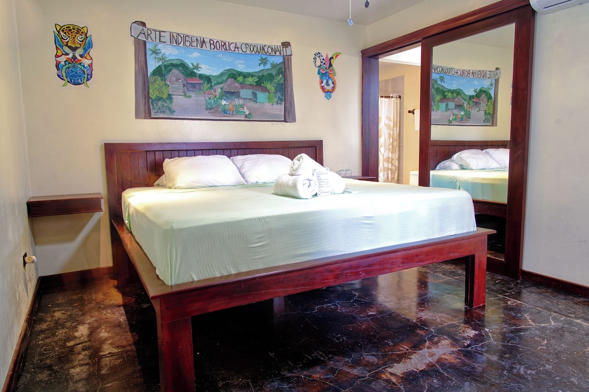 Room, 1 King Bed