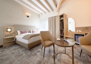 Literie de qualité supérieure, couette en duvet d'oie, minibar