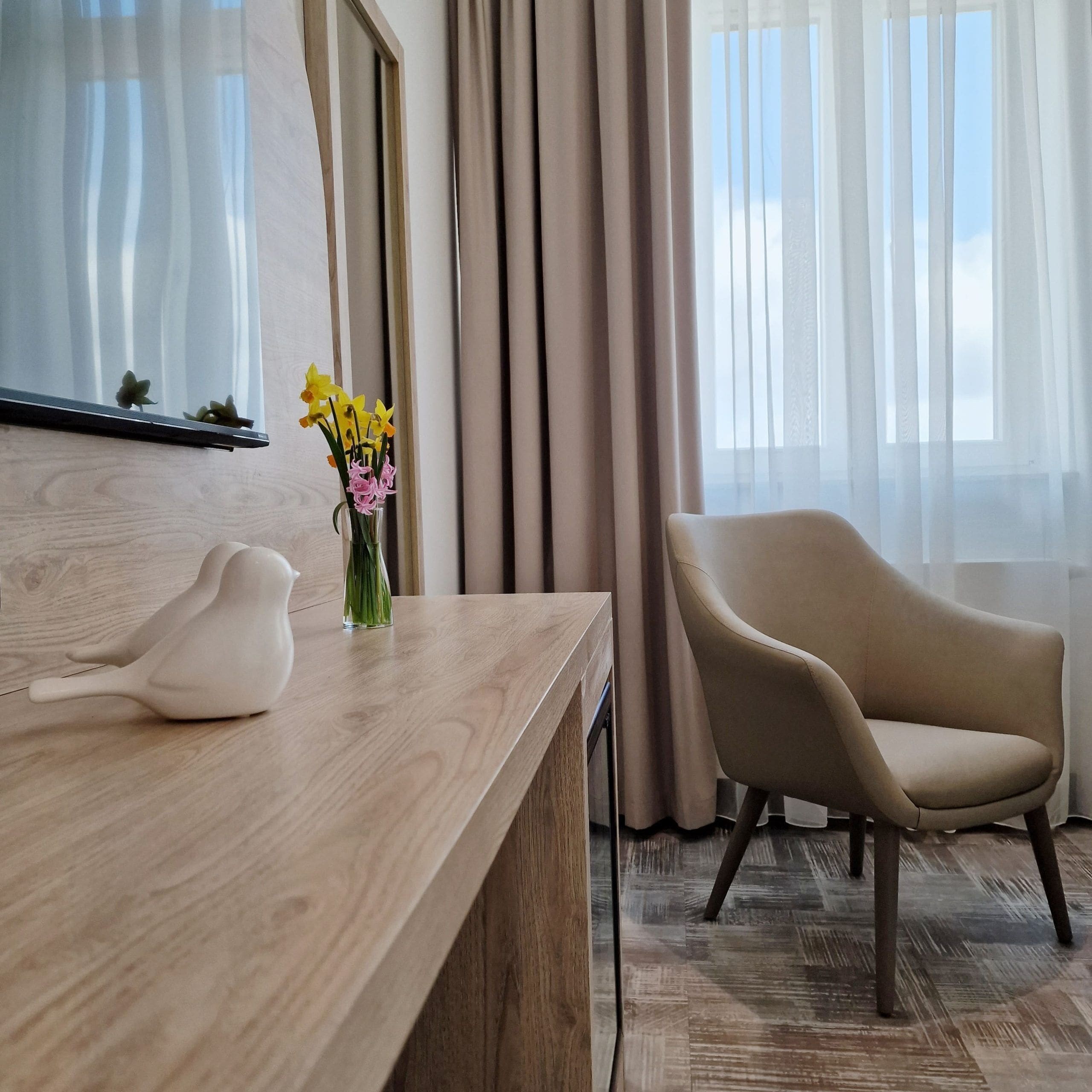 Hochwertige Bettwaren, Daunenbettdecken, Minibar, Zimmersafe