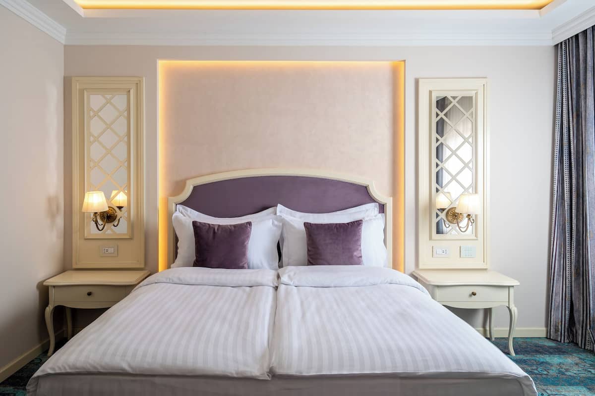 Deluxe Double Room, City View