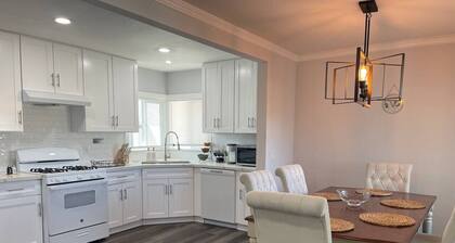 Luxury Stay Near Poppy Fields, Aerospace & Antelope Valley