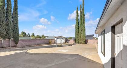 Luxury Stay Near Poppy Fields, Aerospace & Antelope Valley