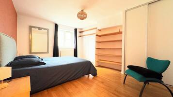 2 slaapkamers, reisbedje, wifi, beddengoed