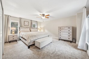 3 makuuhuonetta, silitysrauta/-lauta, vauvan matkasänky, ilmainen Wi-Fi