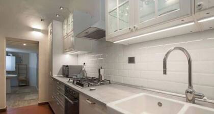 Historic Palazzo, Central Location, 3 bedrooms