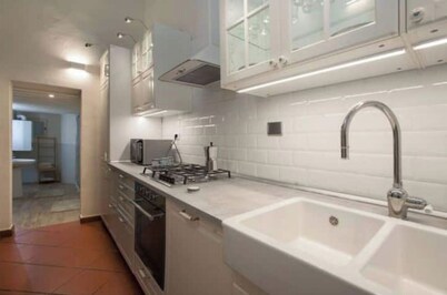 Historic Palazzo, Central Location, 3 bedrooms