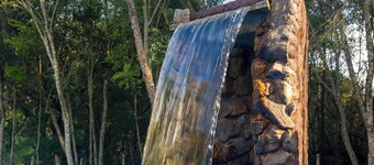 Country house in Extrema with natural water pool, we accept pets