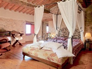 Comfort Apartment, Hill View, Tower