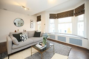 Apartment | 2 bedrooms - The Kensal Green Place - Modish 2bdr Flat With Study Room (London)