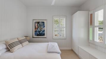 4 Schlafzimmer, Bügeleisen/Bügelbrett, Internetzugang, Bettwäsche