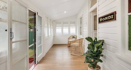 Bondi Cottage on Queens Park!