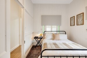 3 soverom, strykejern/-brett, wi-fi og sengetøy