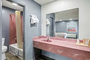 Towels, soap, shampoo, toilet paper